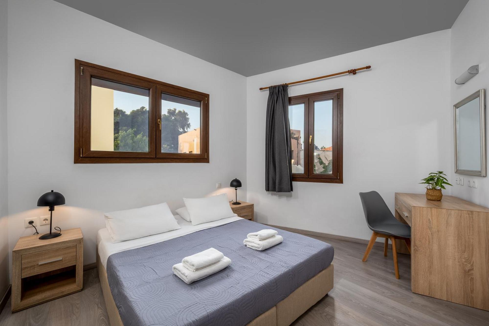 Mulberry Apartment *
