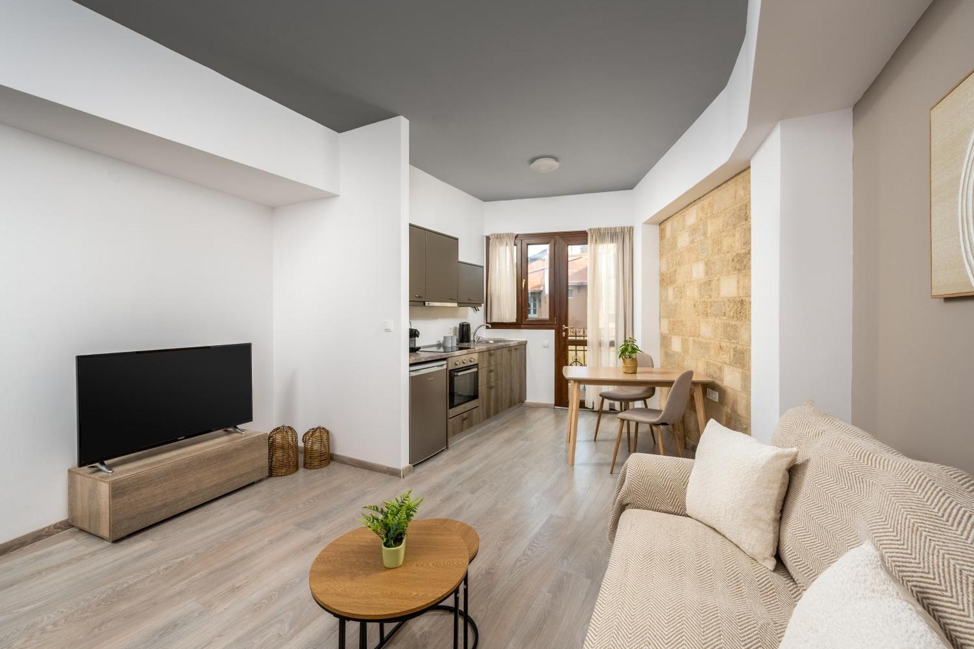 Mulberry Apartment *